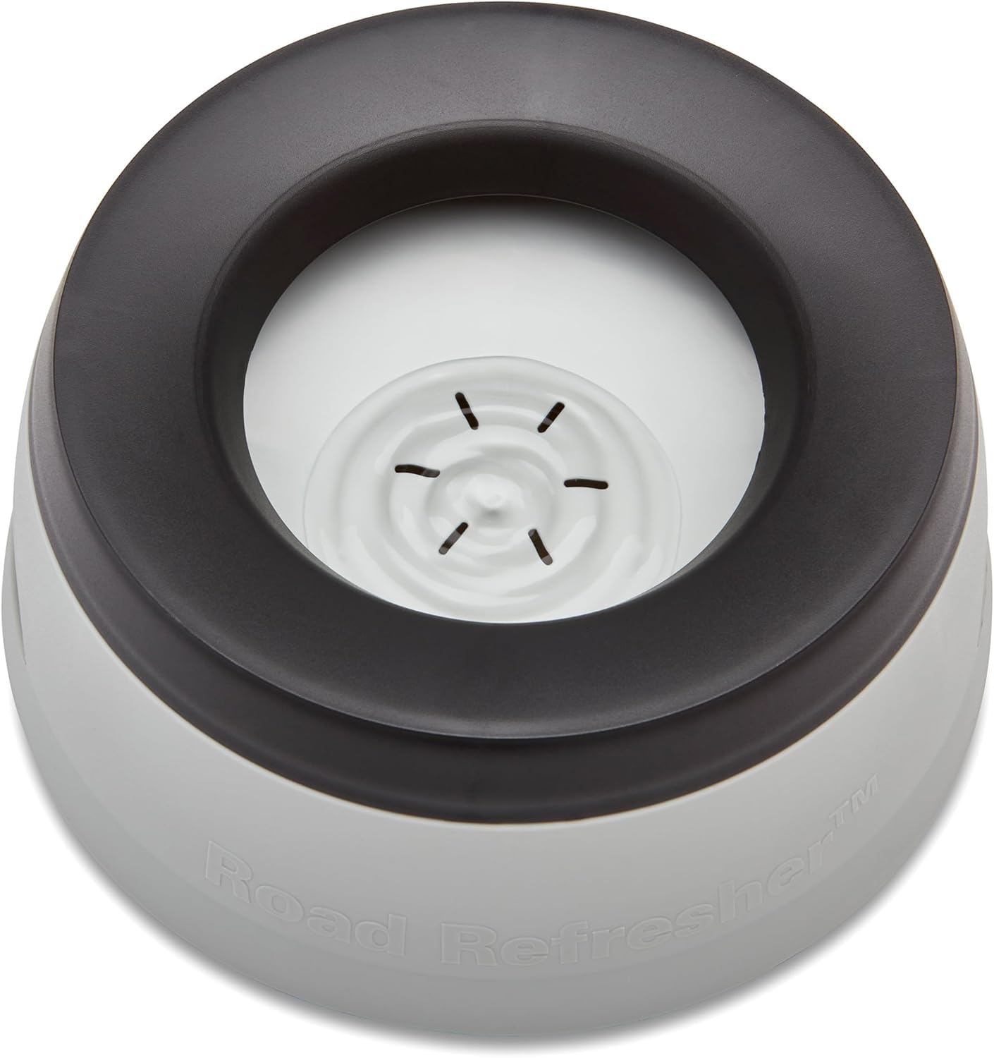 Road Refresher non-slip base keeps the bowl steady during travel and playtime.