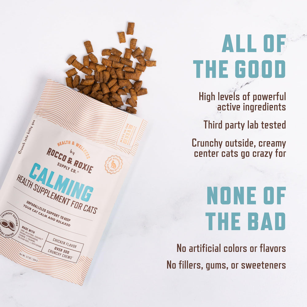 Rocco & Roxie cat calming treats vet visit scene, shows use during veterinary appointments.