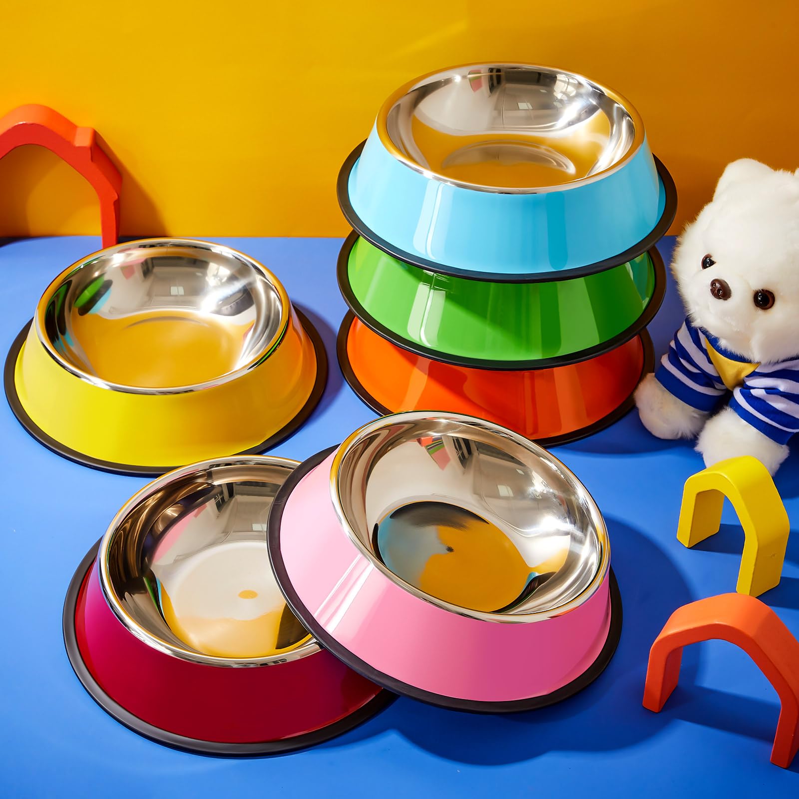 Roshtia color variety aids quick pet meal organization at home