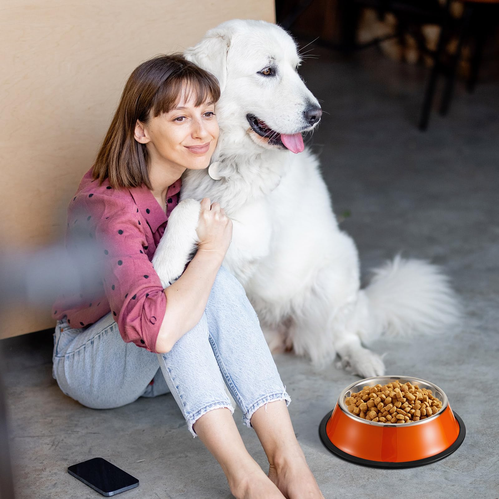 Roshtia stackable dog bowls save space in busy households