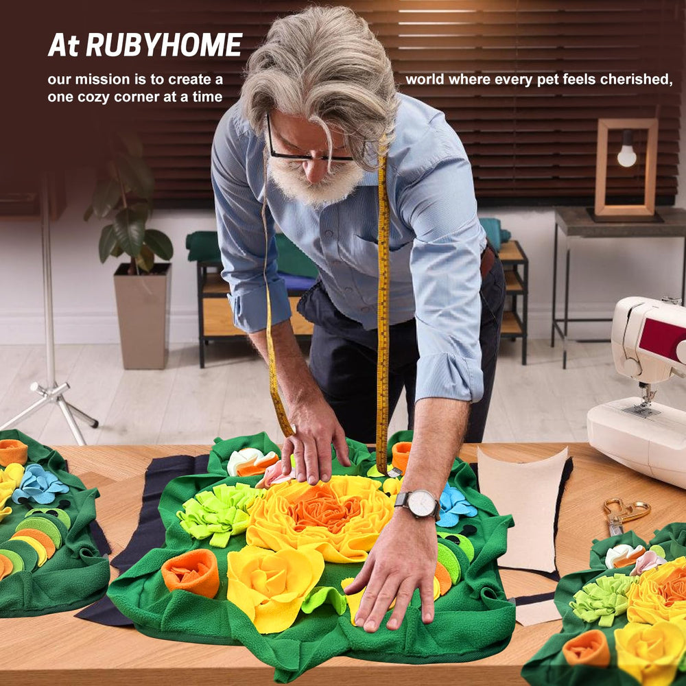 RUBYHOME-rabbit-enrichment-toy-interactive-play captures dynamic puzzles boosting mental stimulation.