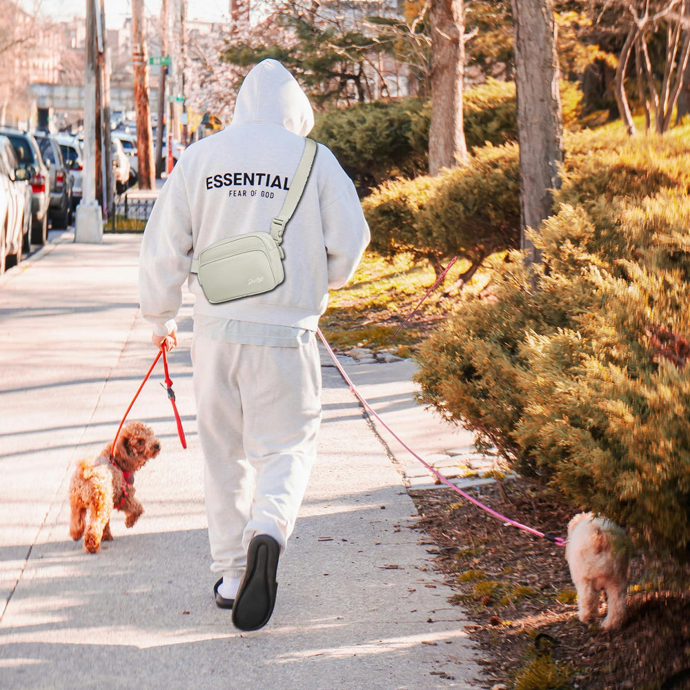 Runlight dog training treat pouch dual-compartment design keeps essentials organized