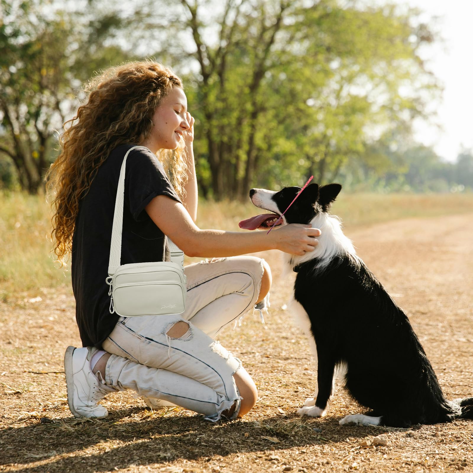 Runlight dog training treat pouch durable fabric with wipe-clean surface for daily adventures