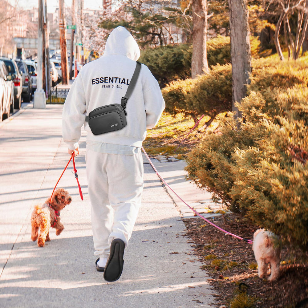 Runlight removable treat pouch showcases easy cleaning and crumb-free maintenance after adventures