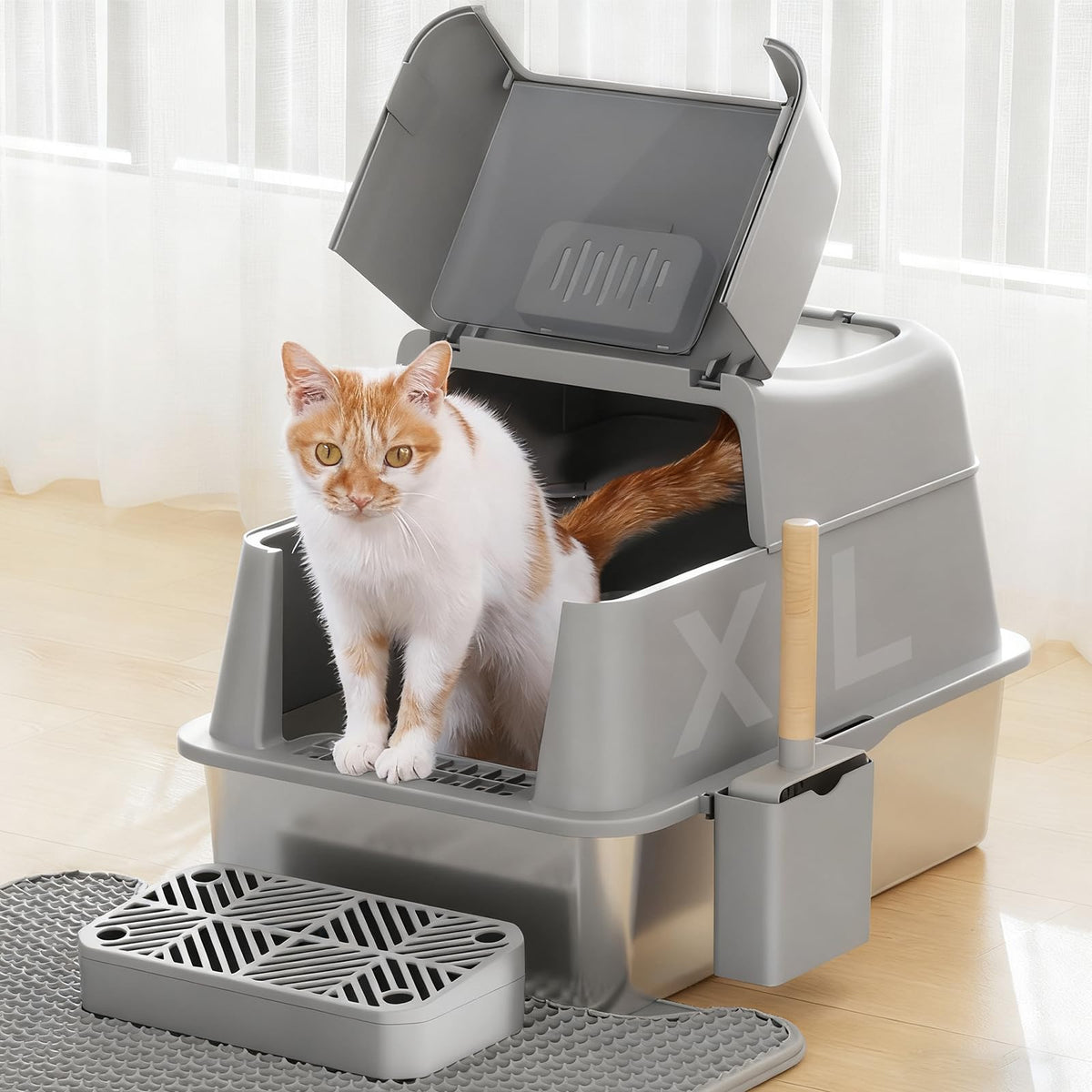 Rywell 180 flip-cover design litter box enabling quick, hygienic cleaning.