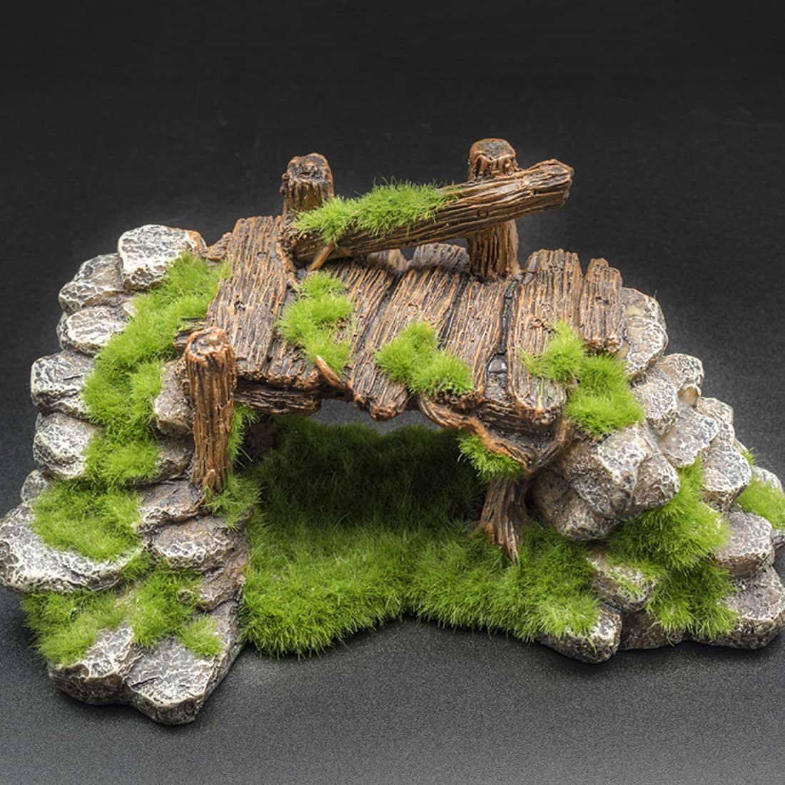 S-Lifeeling turtle shelter provides a safe hiding spot for small aquatic life.