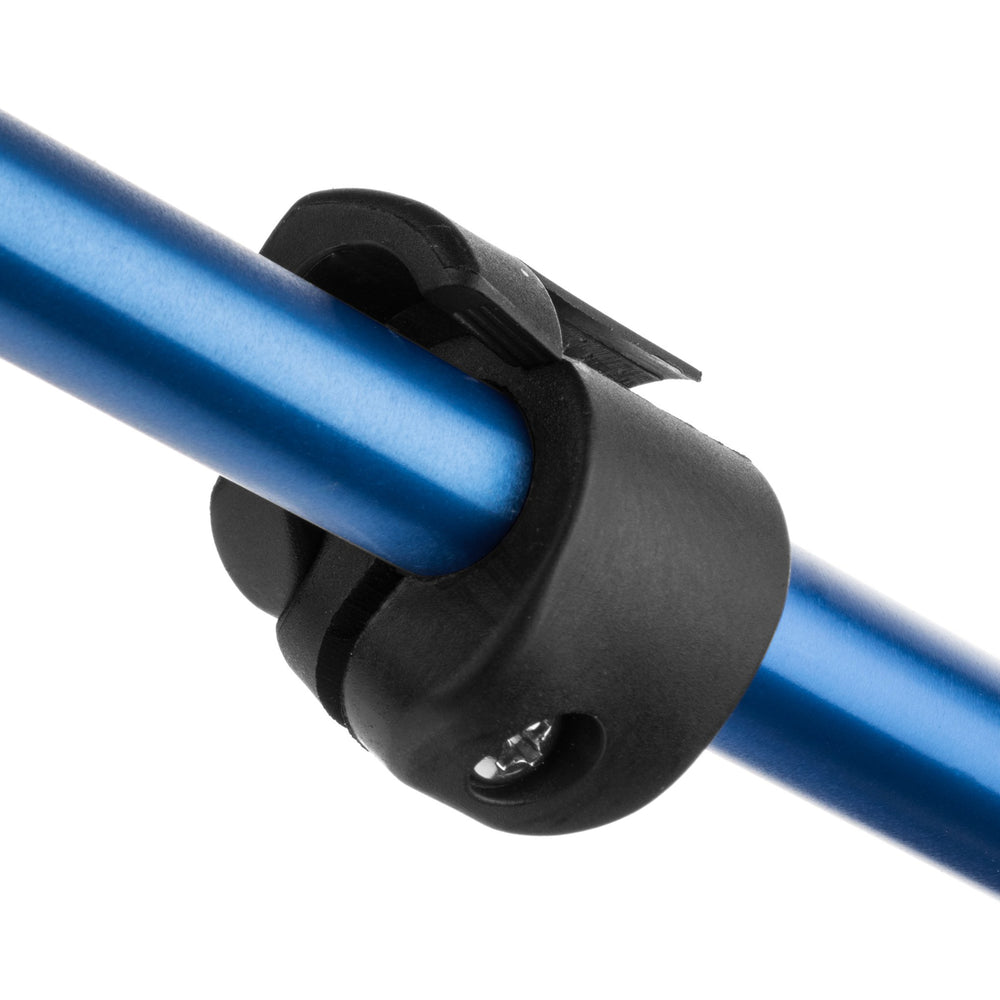 Sand Dipper cork-rubber handle with grip reduces slipping during long scoops.