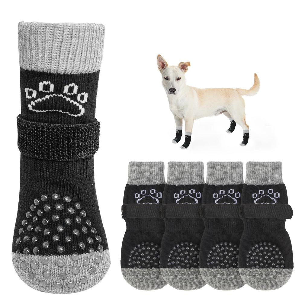 SCENEREAL dog socks with double-sided grip provide enhanced indoor traction.