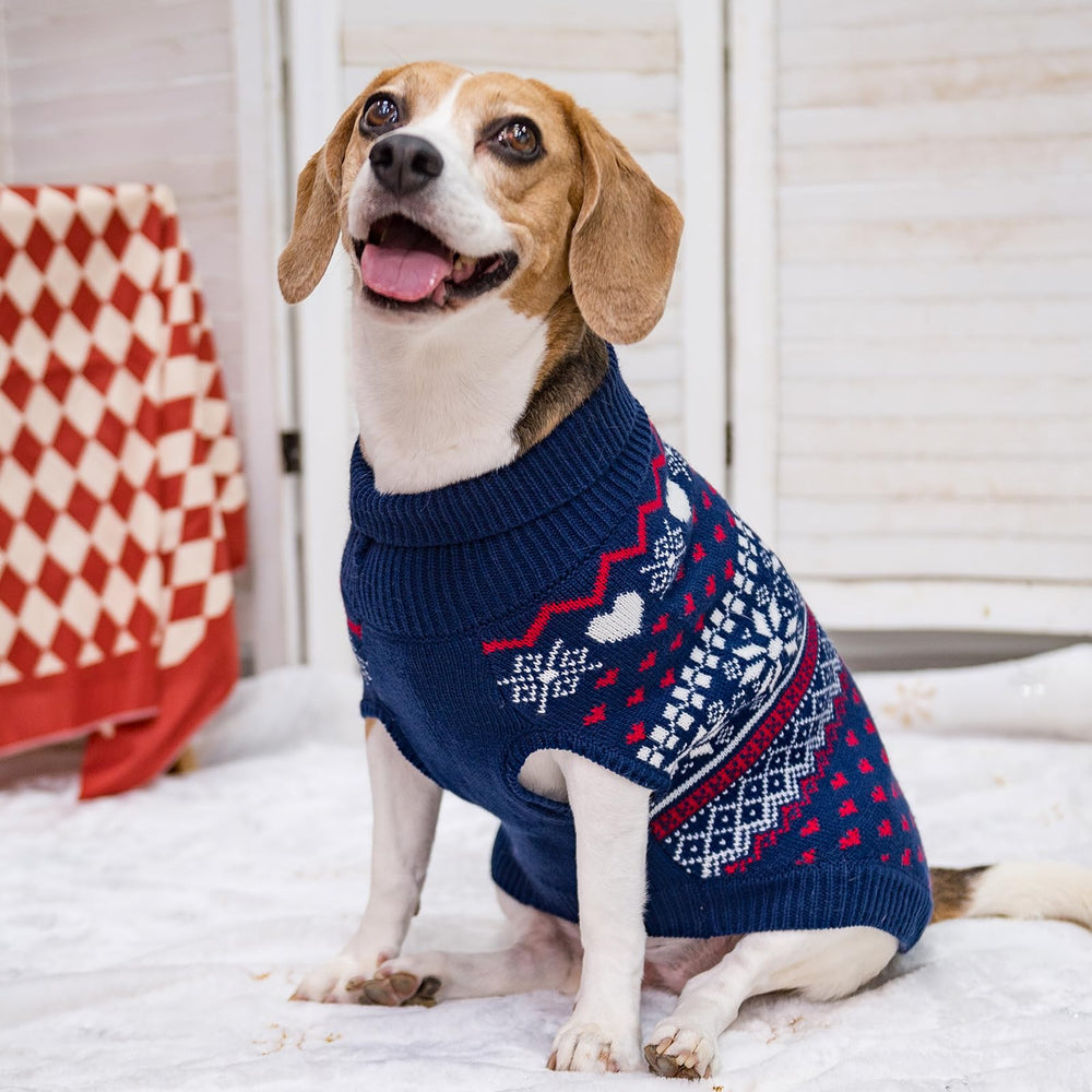 SCENEREAL dog sweater leash-hole design enables easy harness use