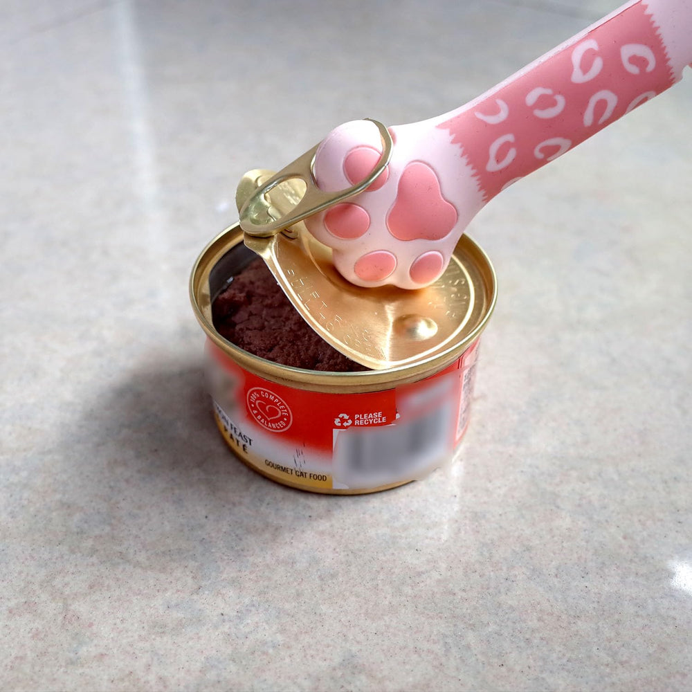 ScivoKaval airtight seal reduces odor and preserves freshness longer.