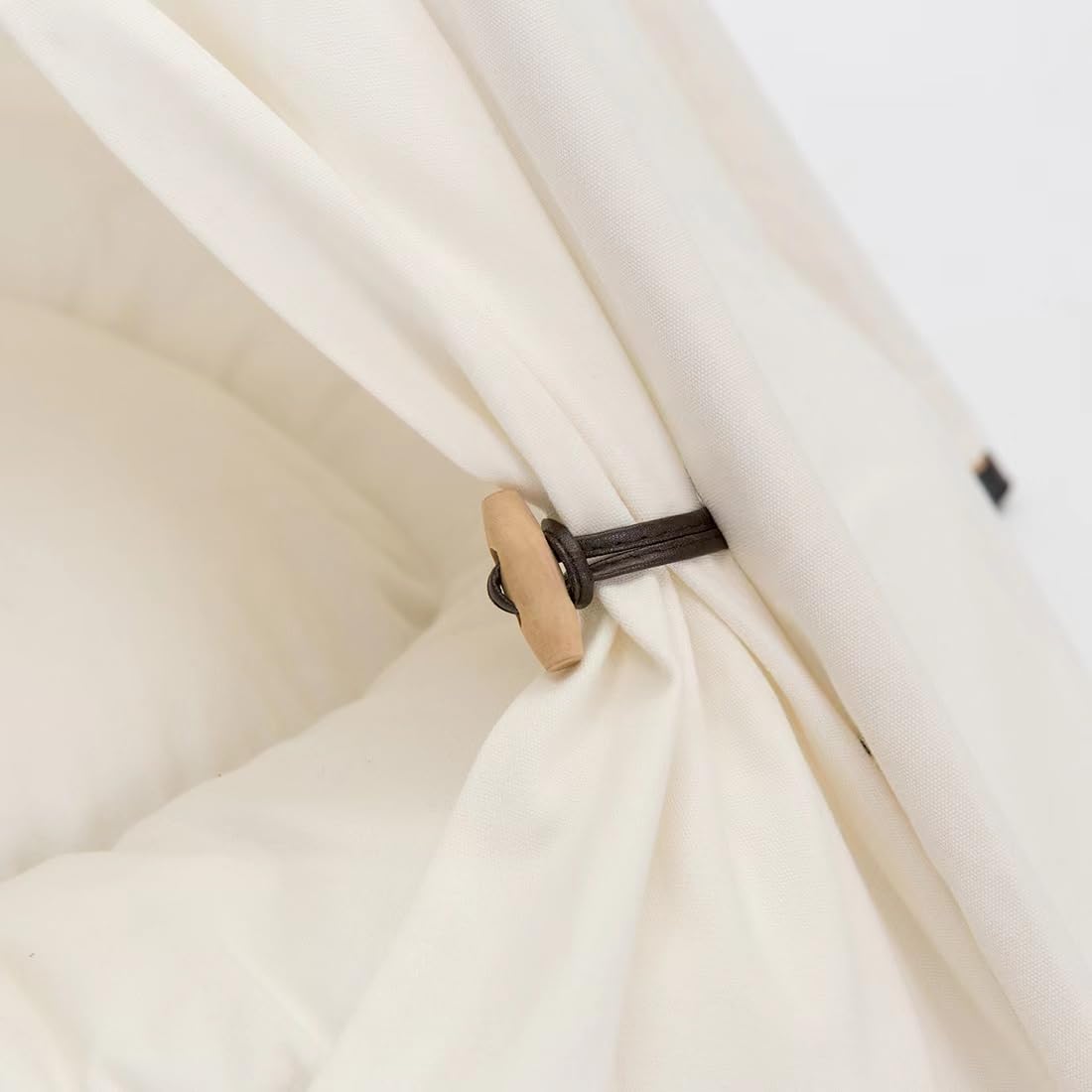 scnbom pet teepee travel-ready fits in cars and trips