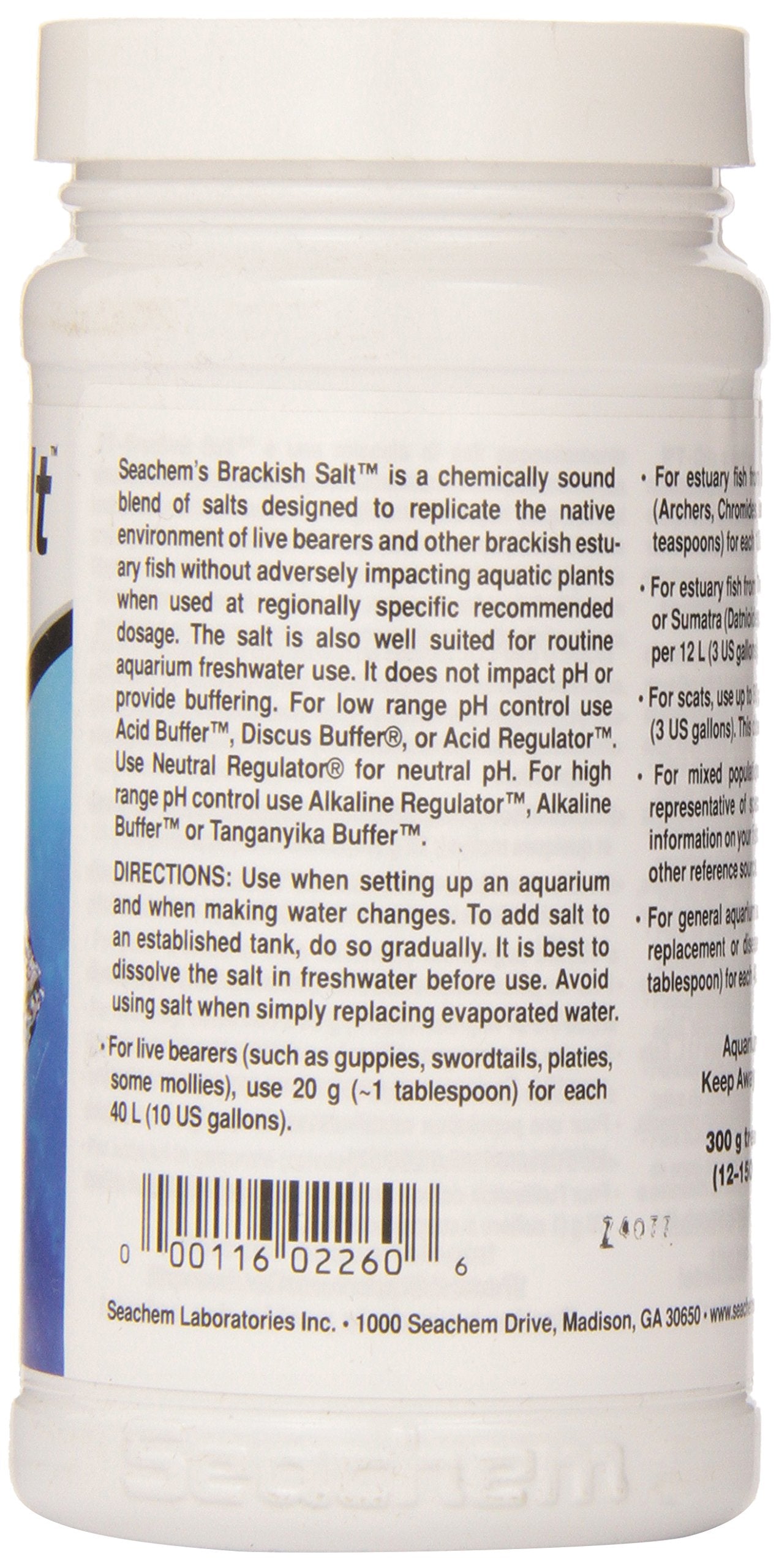 Seachem Brackish Salt dissolving demonstration for stable salinity in mixed-species tanks.