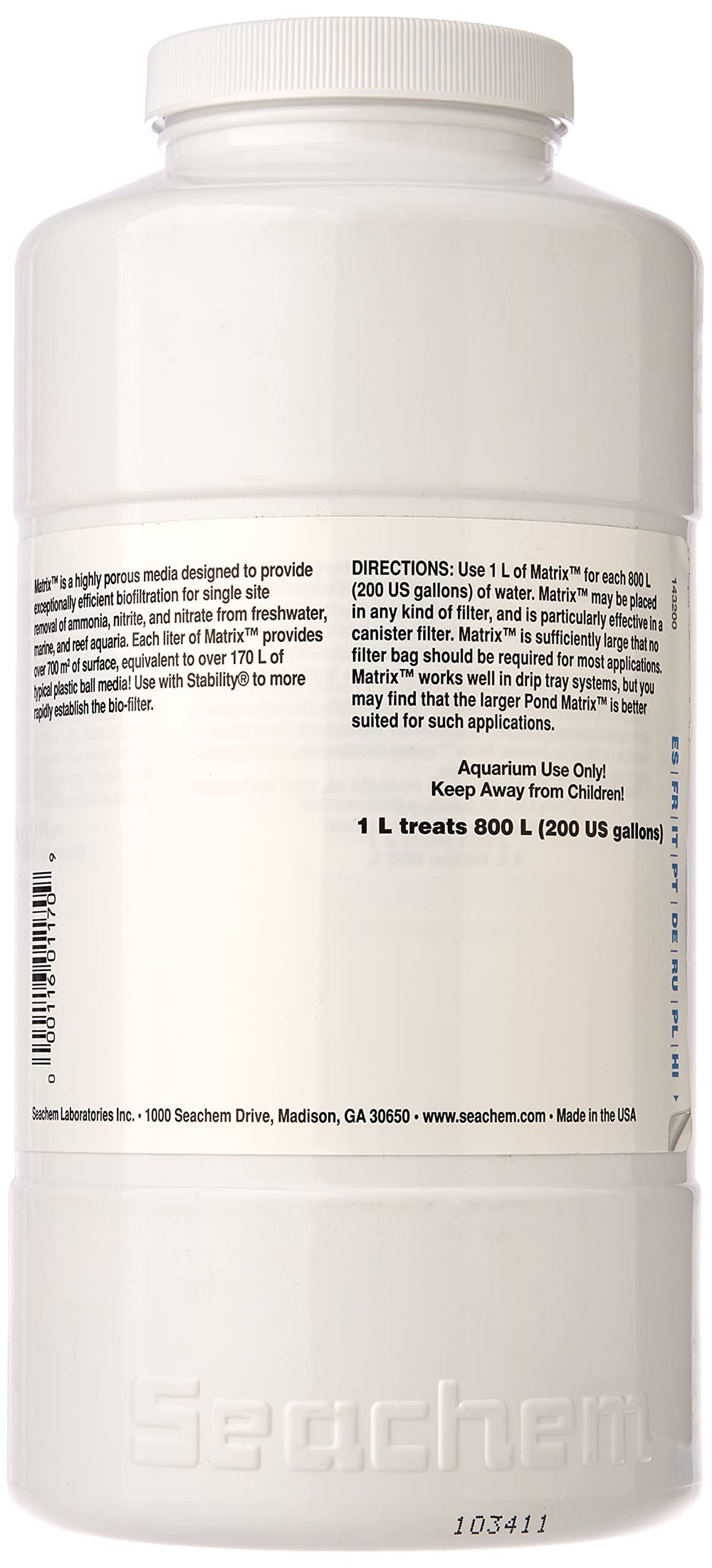 Seachem Matrix 1L being poured into a filter to support filtration