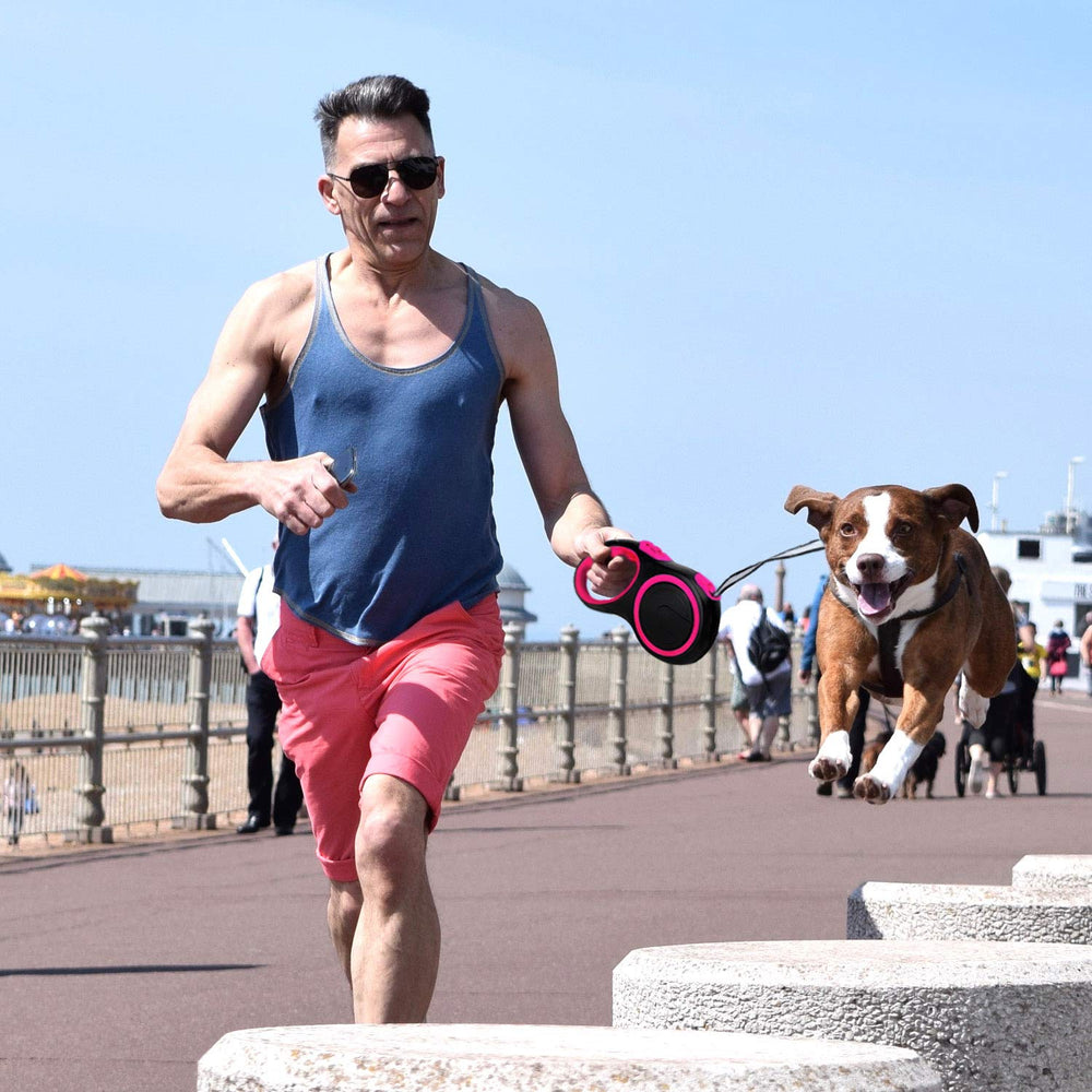 Segarty no-tangle nylon-tape reduces tangles during walks.