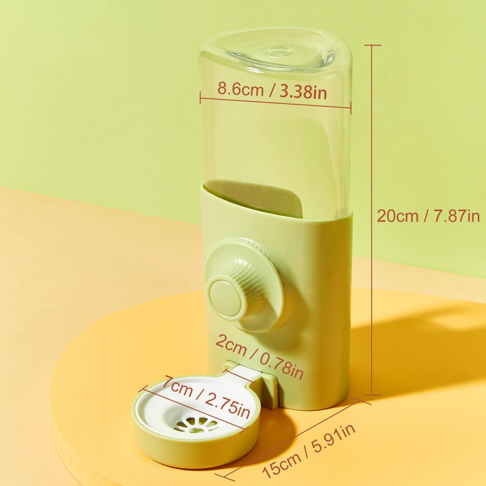 Septillar green water bottle close-up highlighting durable plastic for daily use