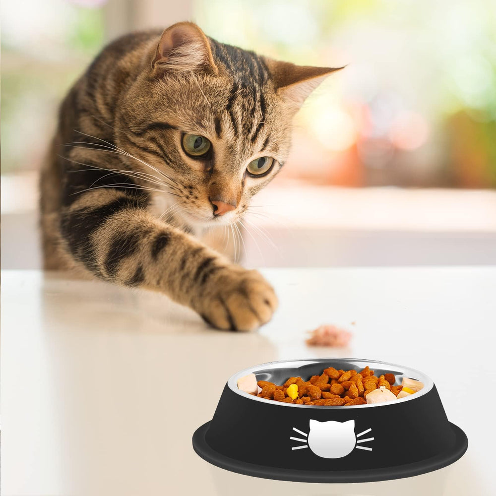 Serentive easy-clean stainless bowls simplify after-meal cleanup.