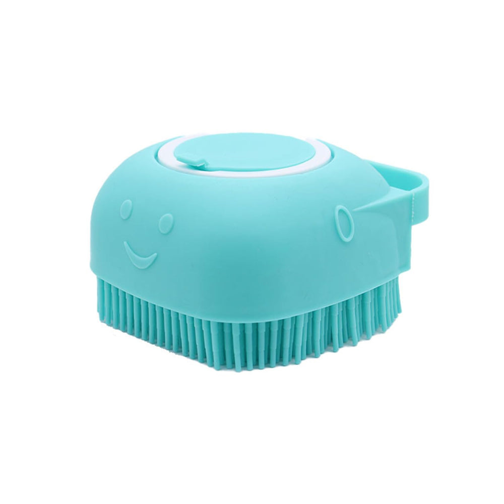 SESAWILLIAM pets bath brush dispensing shampoo to create rich foam during baths.
