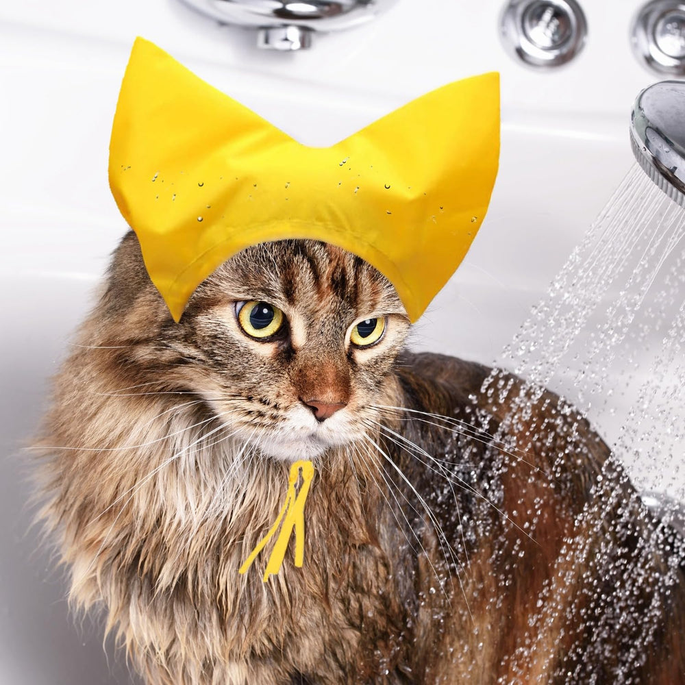 SEZDEKI yellow cap on dog or cat boosts bath-time visibility