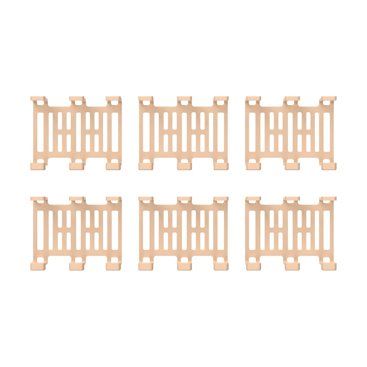 SGEOYPIL rubber attachment clip compatible with Tractive XL for secure tracker during daily walks.