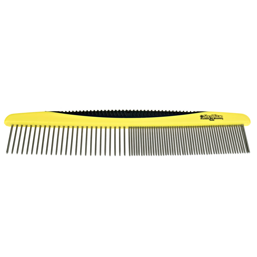 SHEDTITAN easy-grip-handle improves control during grooming sessions