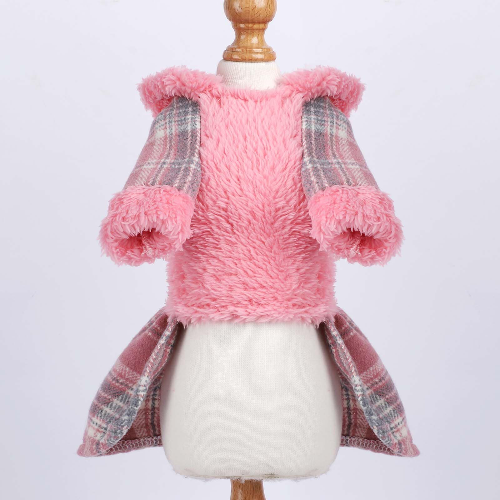 Shifenmei dog hoodie designed for outdoor walks in cool weather.