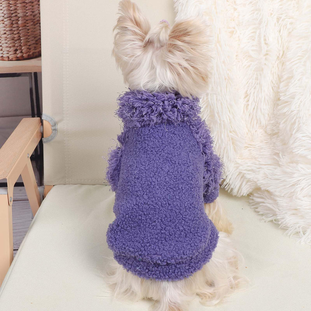 Shifenmei dog sweater small reflective stripe enhances visibility on dusk walks.