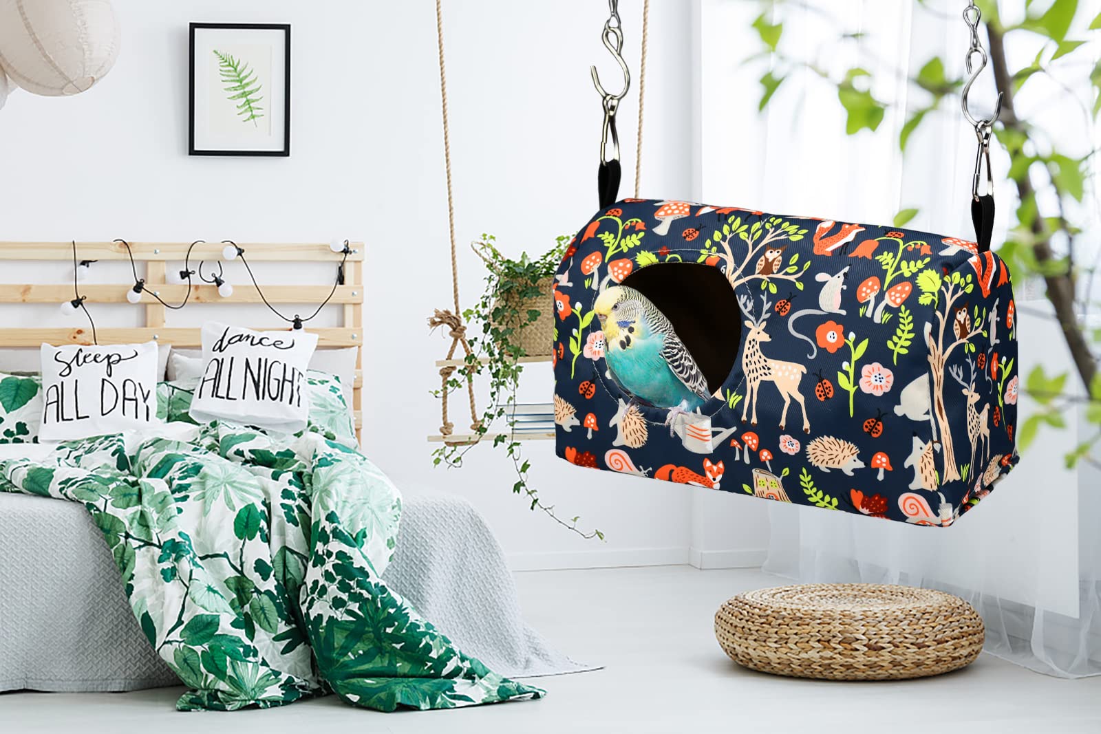 ShuRung Parrot Warm House Bed sizes view compares S and L options.