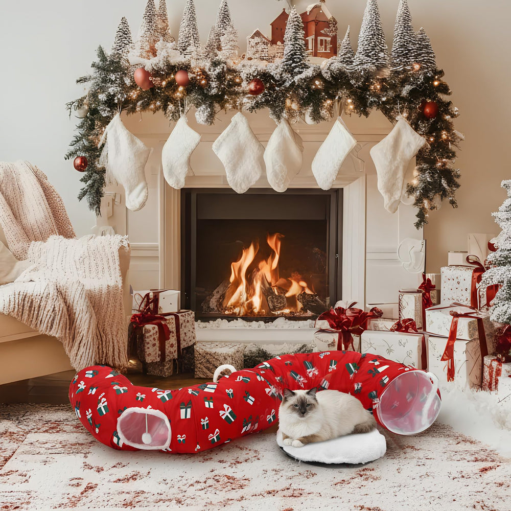 SilTriangle festive Christmas-pattern cat tunnel bed adds décor and comfort