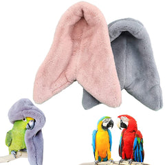 SINFUN bird cozy corner blanket pink-grey offers a warm resting spot for small birds.