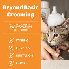 Skout's Honor probiotic cat shampoo pour closeup showing creamy lather potential