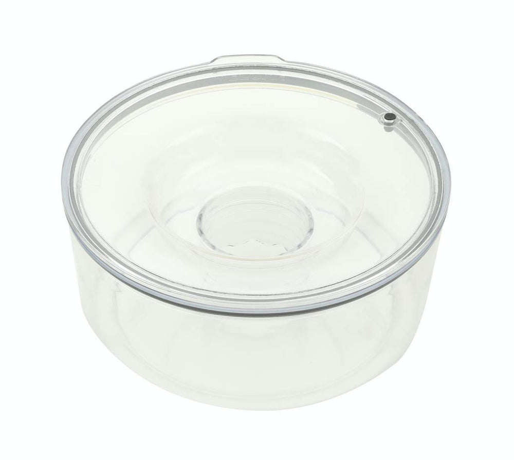 Slopper Stopper water bowl with Tritan lid reduces spills for cleaner floors.