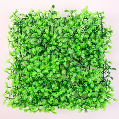 SLSON grass lawn with suction cups for secure tank bottom placement.