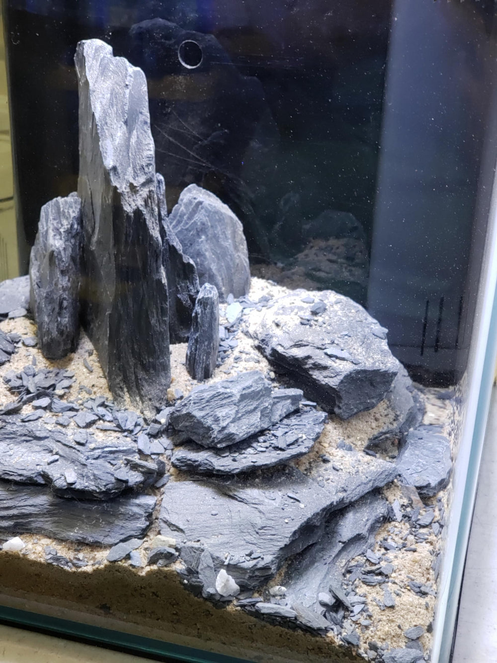 Small World Slate & Stone quartz-veining offers natural variation and depth