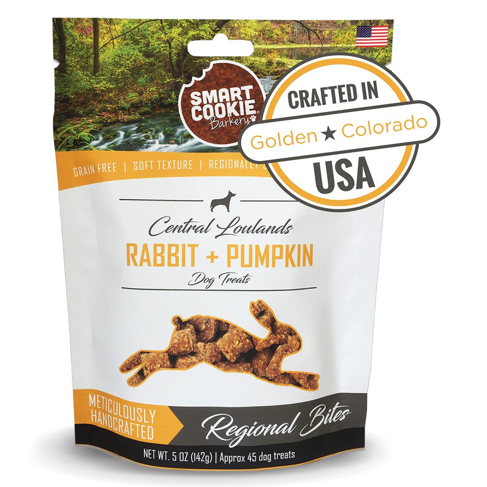 Smart Cookie rabbit-pumpkin-treat closeup highlights soft, trainable bites for daily rewards