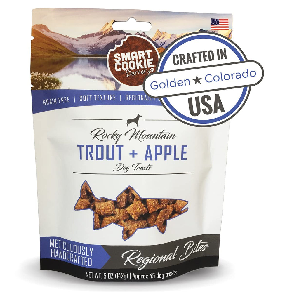 Smart Cookie Trout & Apple soft treats packaging—USA-made reward for sensitive stomachs.
