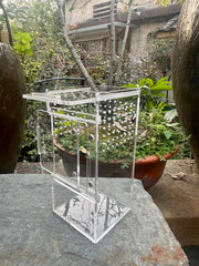Smartang Jumping Spider Enclosure top door enables feeding without damaging webs.