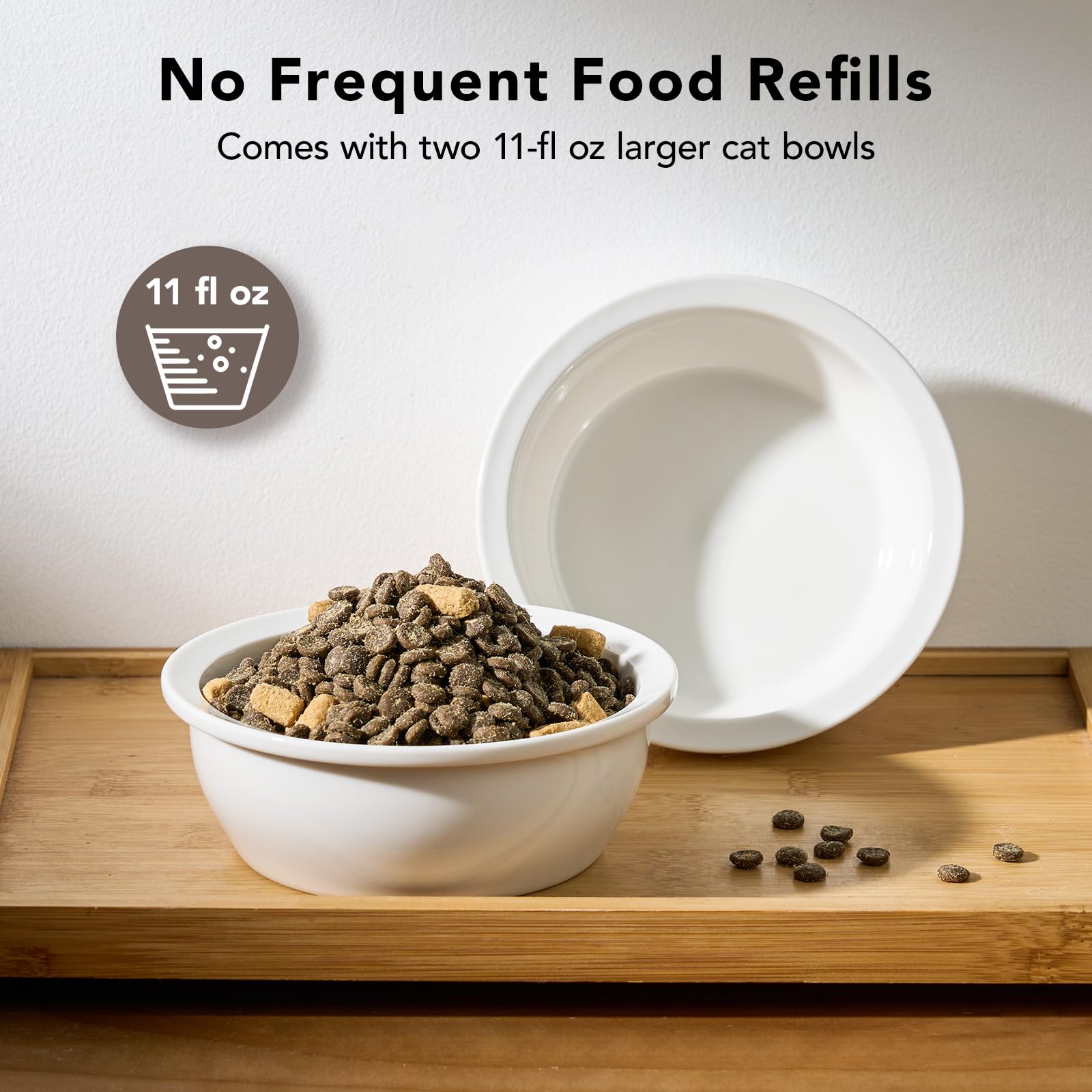 Smartoo natural bamboo base adds sturdy, stylish support to daily feeding.