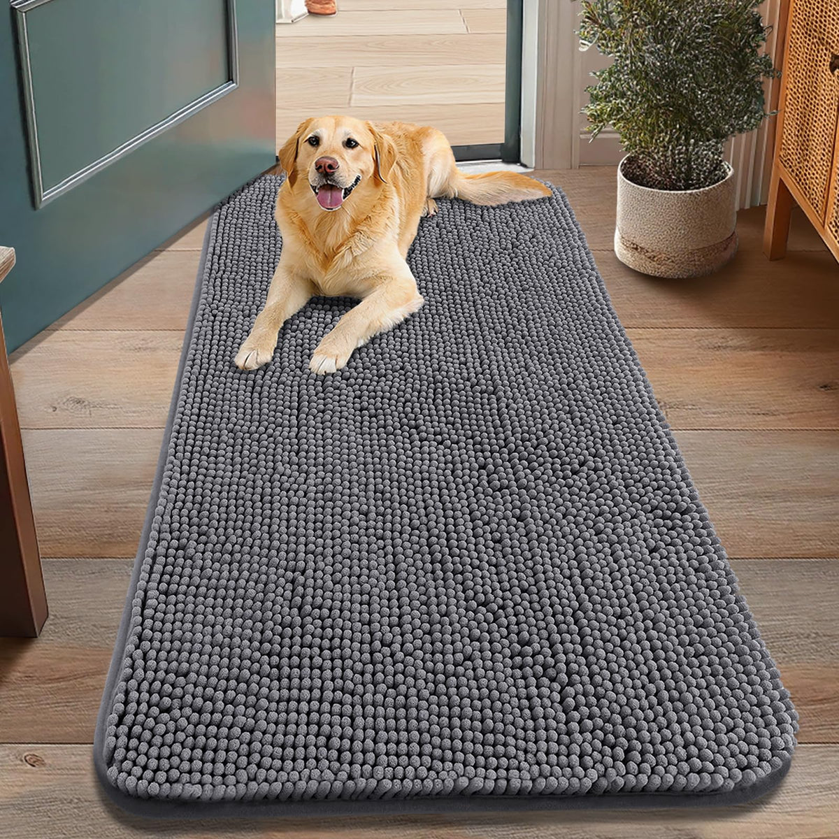 Smiry dog door mat absorbent front view for muddy paws