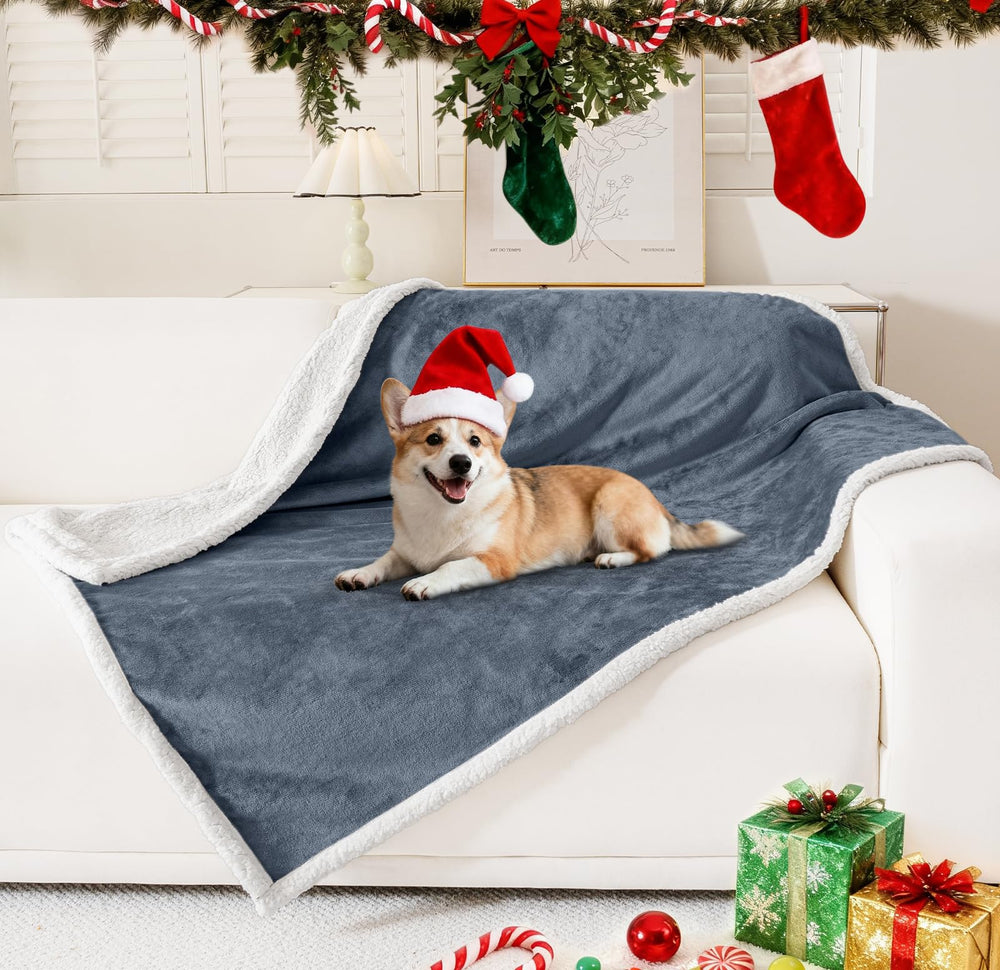 Smiry waterproof blanket 40x60 in grey protects sofa from spills and accidents