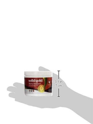 Solid Gold Berry Balance urinary support powder for pets in daily routine.