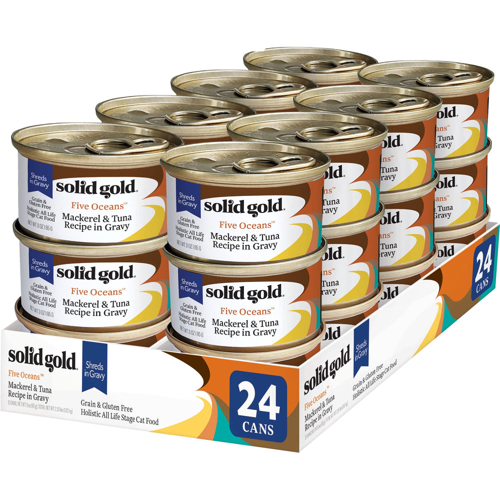 Solid Gold Five Oceans tuna-mackerel-gravy closeup, protein-rich meal for cats.