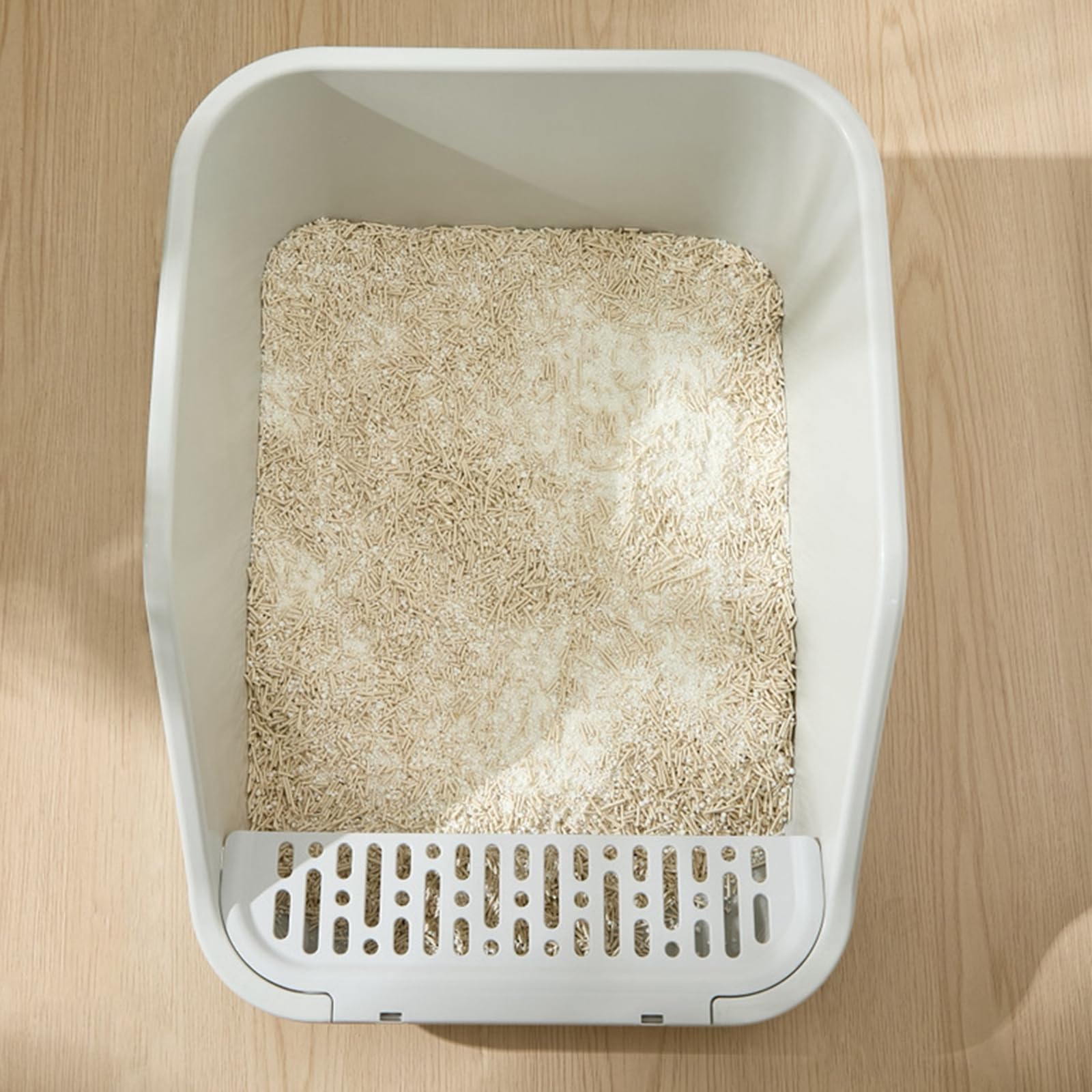 SpaceTime grey litter box blends with home decor and hides minor mess.