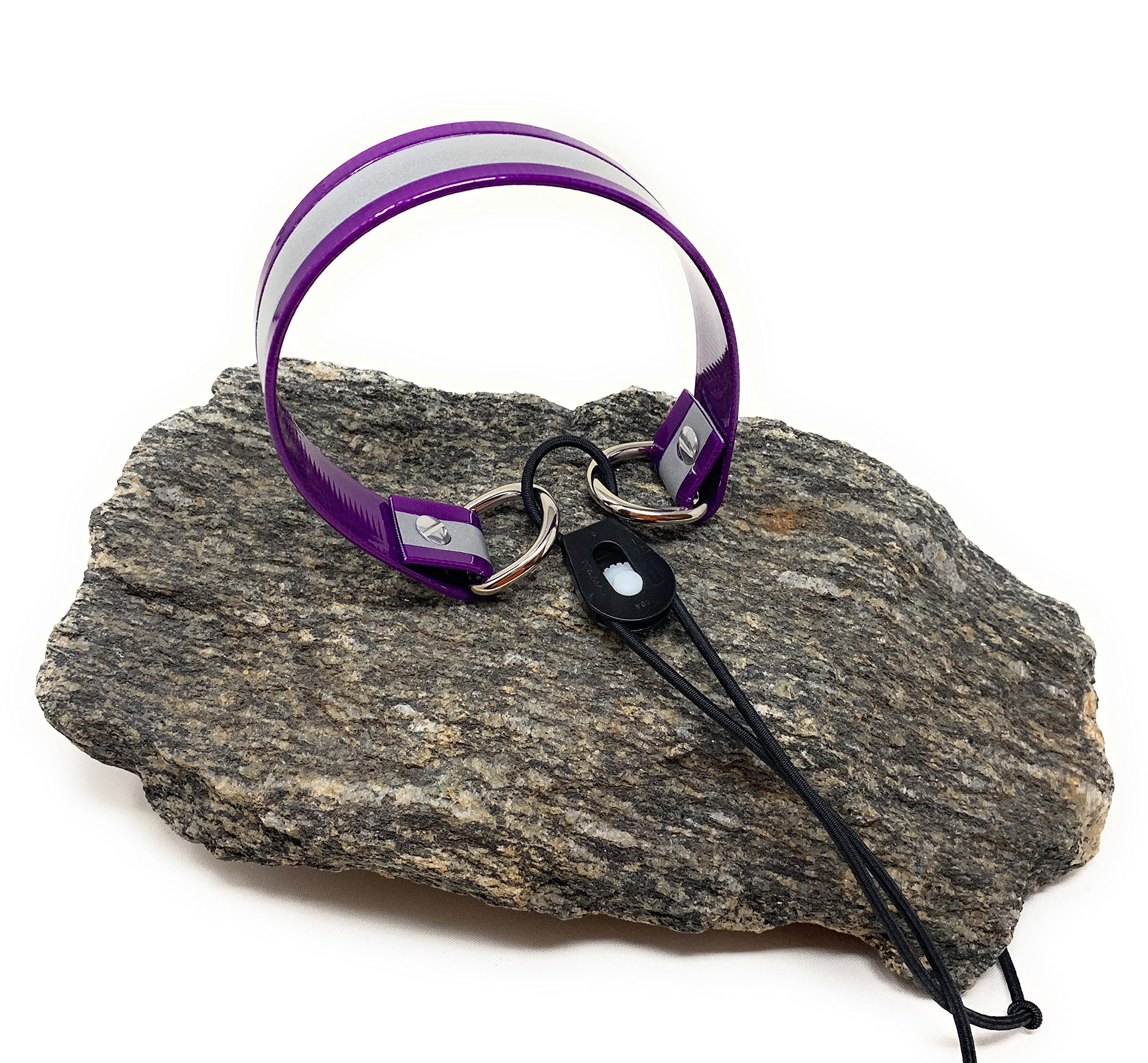 Easy-clean waterproof material of Surefit ecollar strap after adventures