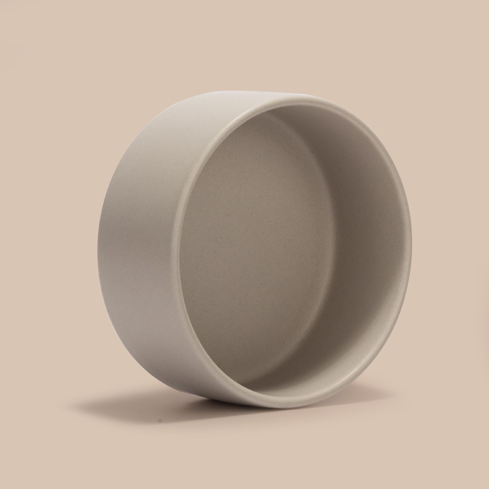 SPUNKYJUNKY 13.5oz capacity highlights compact, efficient feeding for small pets.