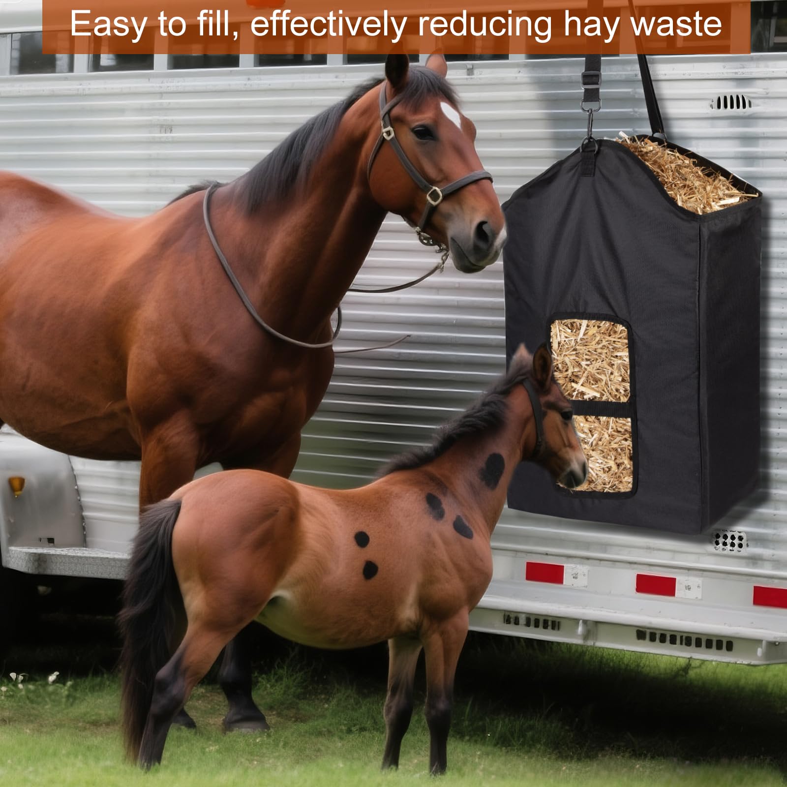 Srefaka hay bag wide-opening design enables steady hay dispensing.