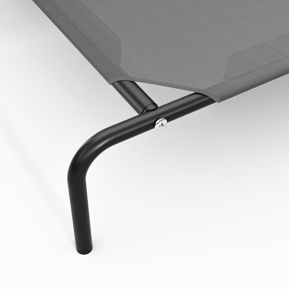 STARLATTA non-slip feet on outdoor bed ensure stable footing