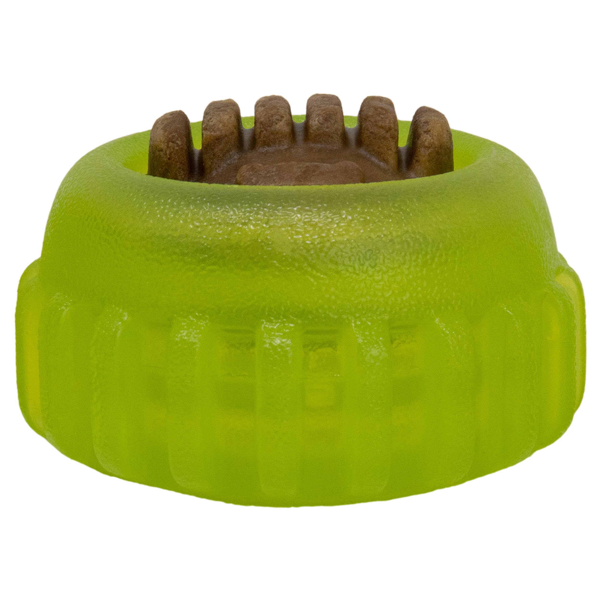 Starmark Everlasting Sprocket Medium shows hours of play reducing boredom and anxiety.