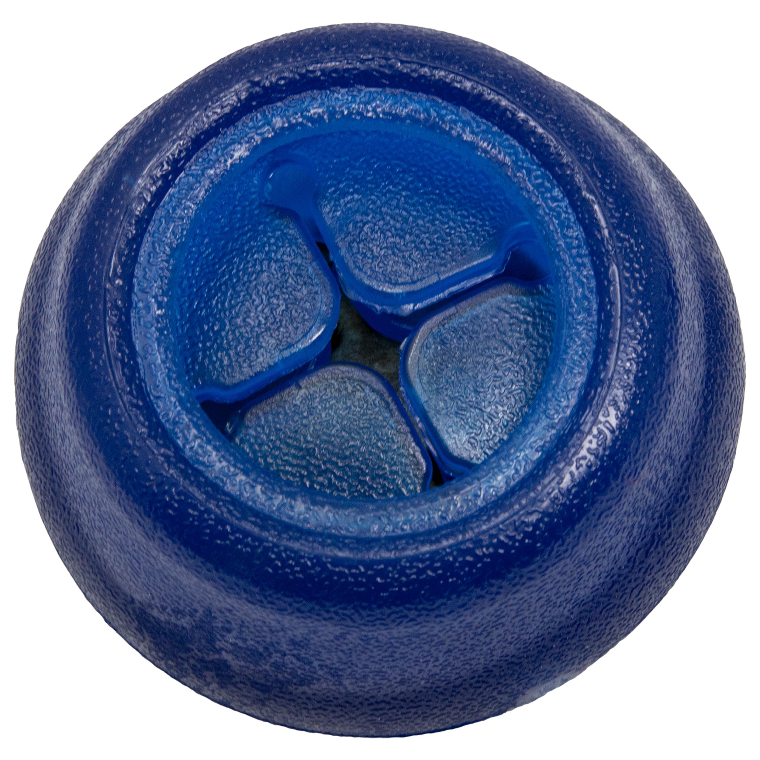 Starmark Everlasting Treat Ball Medium durable material for powerful chewers