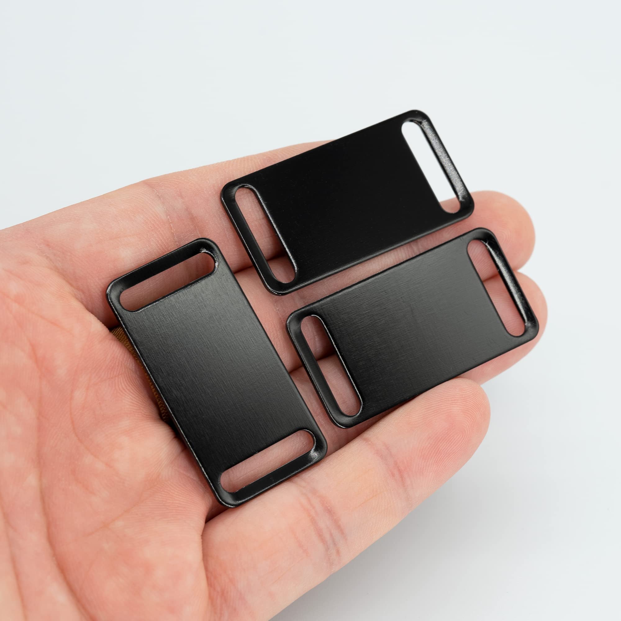 StayMax laser-engrave-ready black blanks for precise personalization.