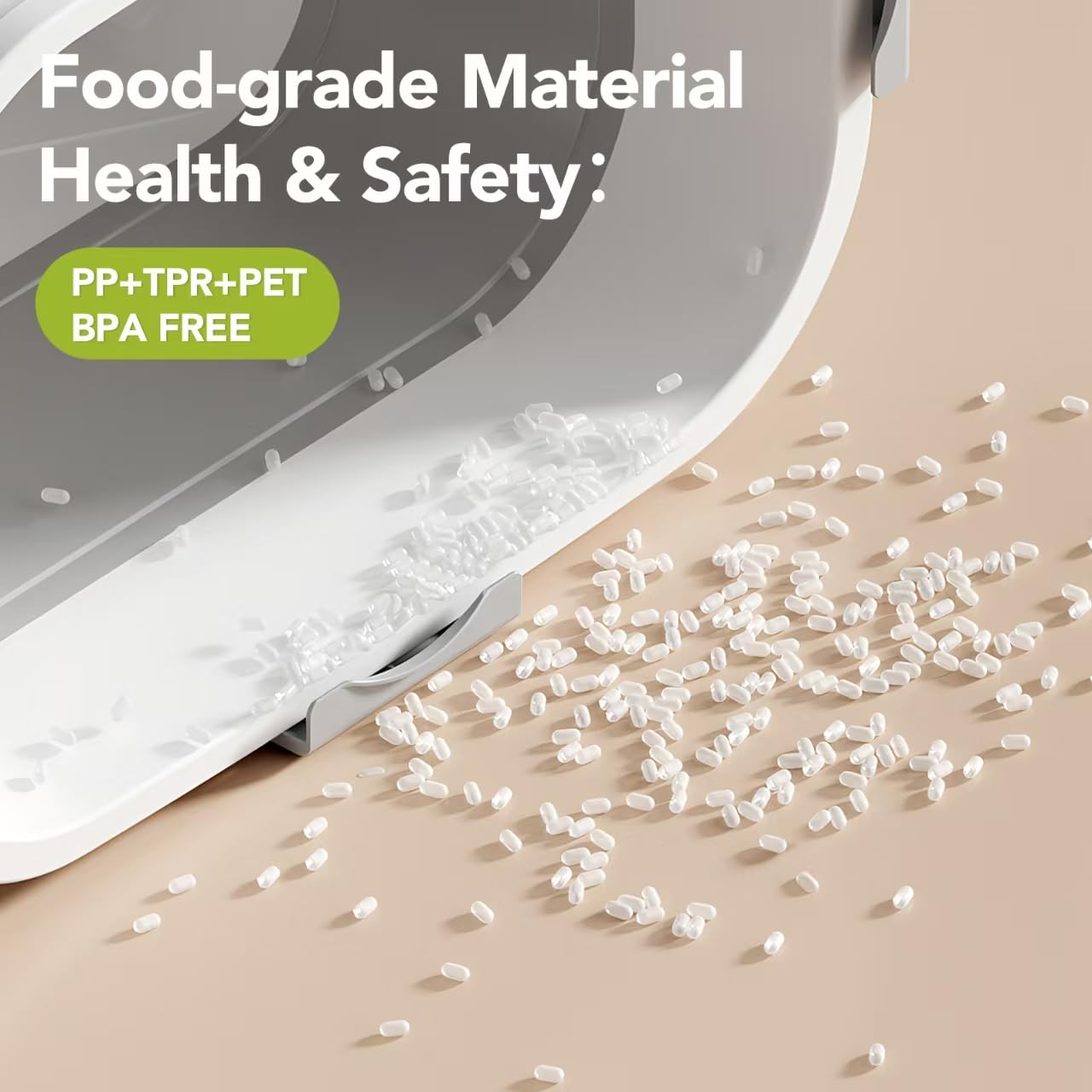 Summark travel-ready container supports outdoor meals with pet food on the go.